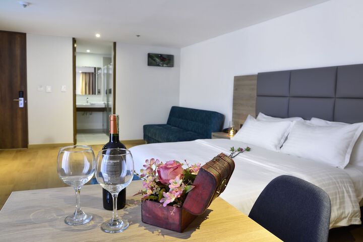 Room 2 of 36