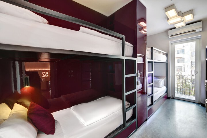 Room 30 of 80