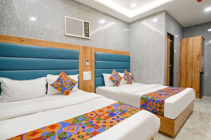 Room 33 of 41