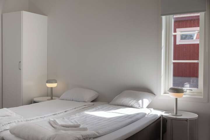 Room 16 of 45