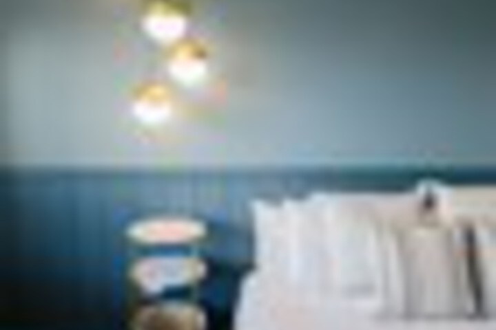 Room 140 of 510