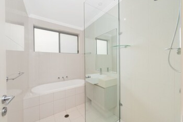 Room 3 of 22