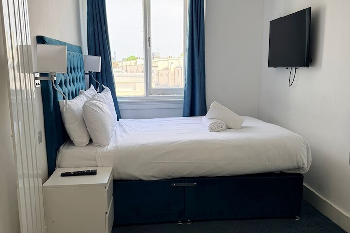 Room 87 of 125