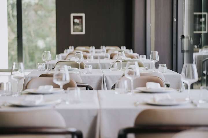 Dining 49 of 60
