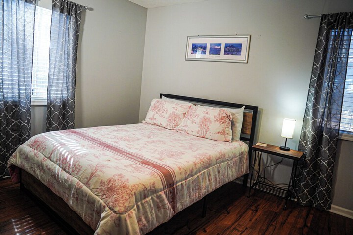 Room 9 of 232