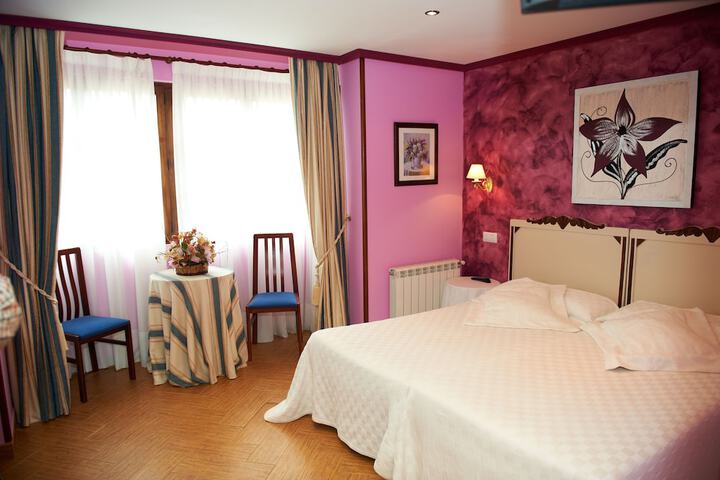 Room 2 of 41