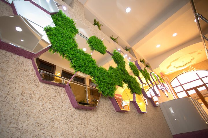 Ballroom/Hall 25 of 27