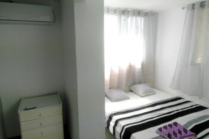 Room 17 of 49