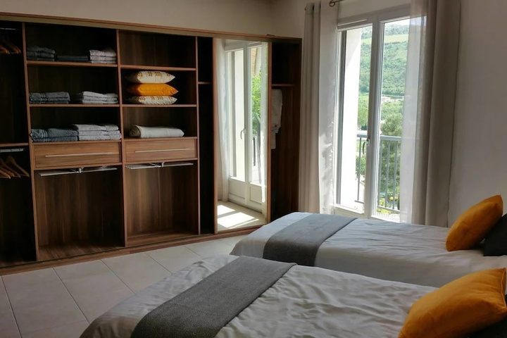 Room 5 of 26