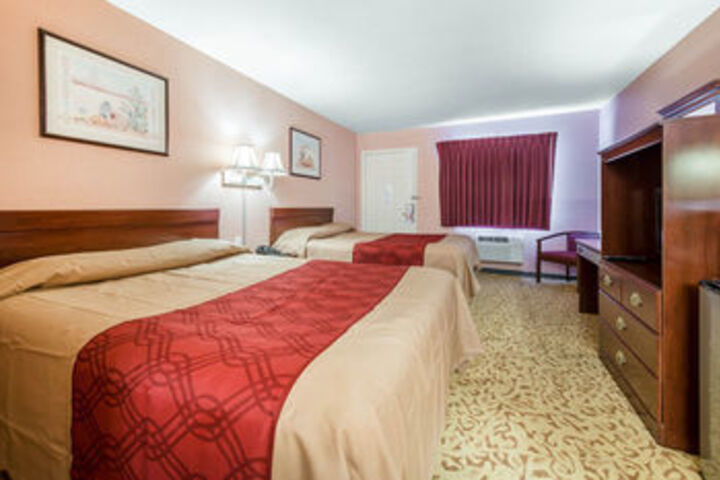 Room 3 of 7