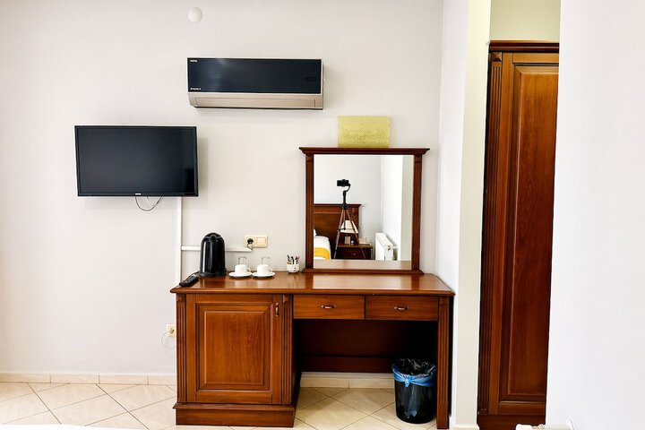Room 9 of 55