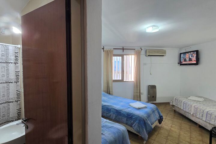 Room 13 of 25