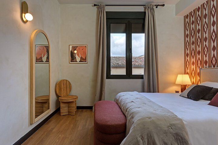 Room 10 of 52