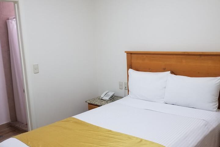 Room 9 of 26