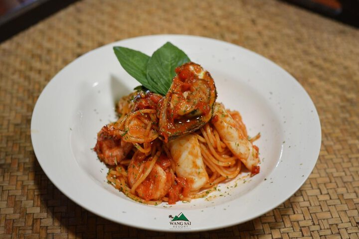Dining Photos
