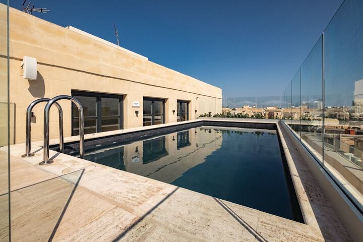 Pool 29 of 48