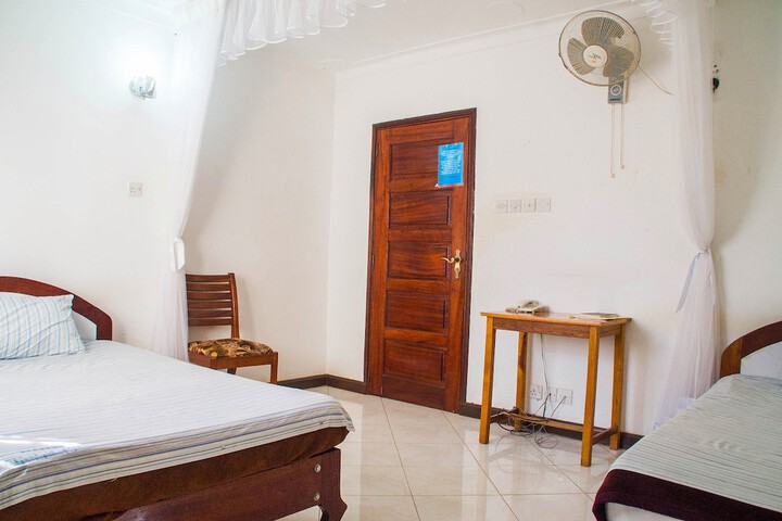 Room 20 of 29