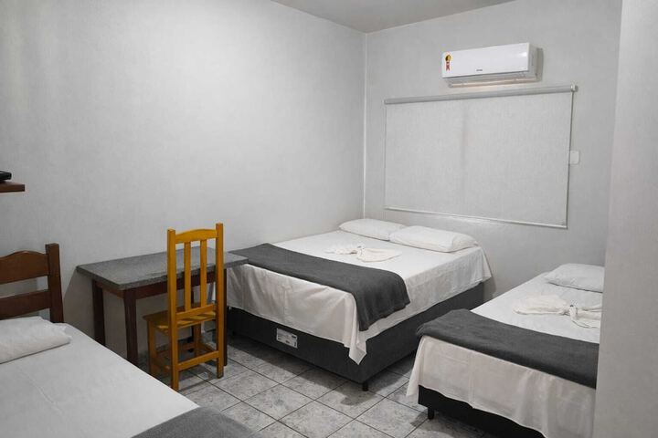 Room 5 of 27