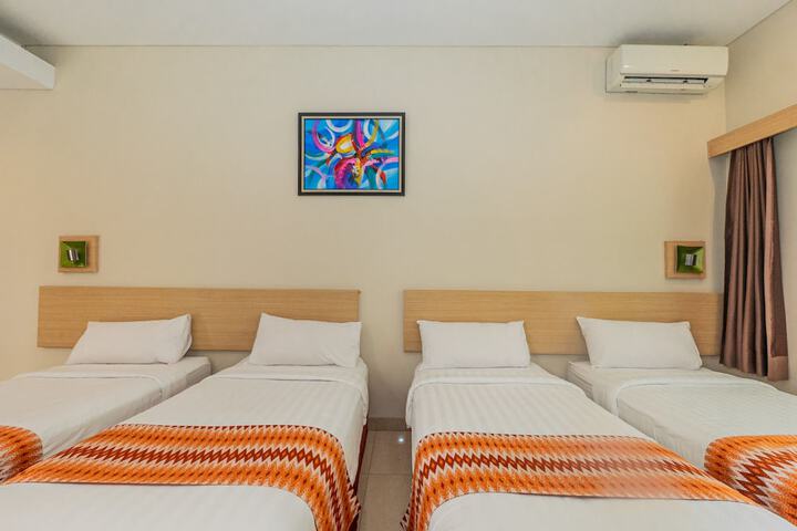 Room 22 of 111
