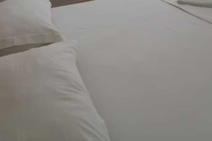 Room 12 of 66