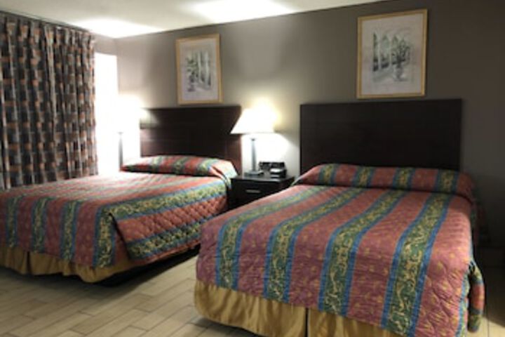 Room 34 of 114