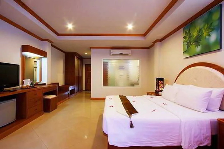 Room 7 of 7