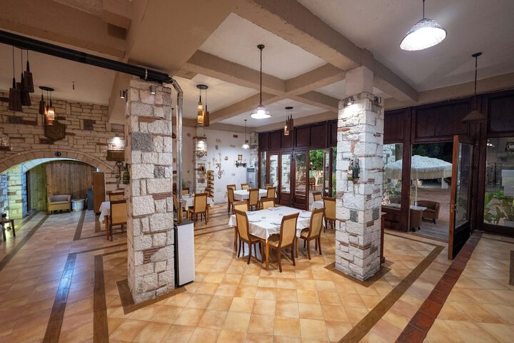 Hotel 143 of 178