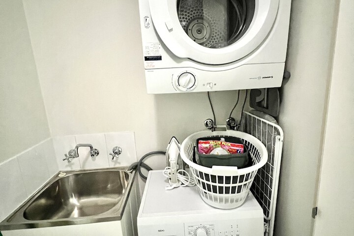 Laundry 33 of 47