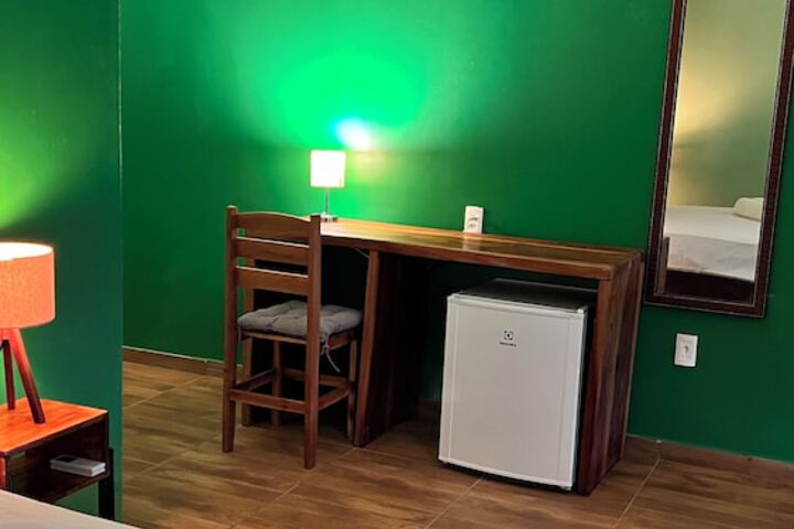 Room 32 of 86