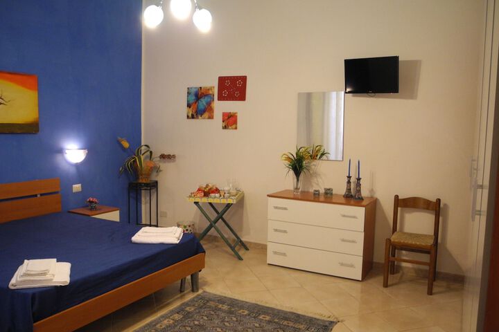 Room 8 of 49