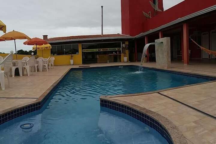 Pool 11 of 17