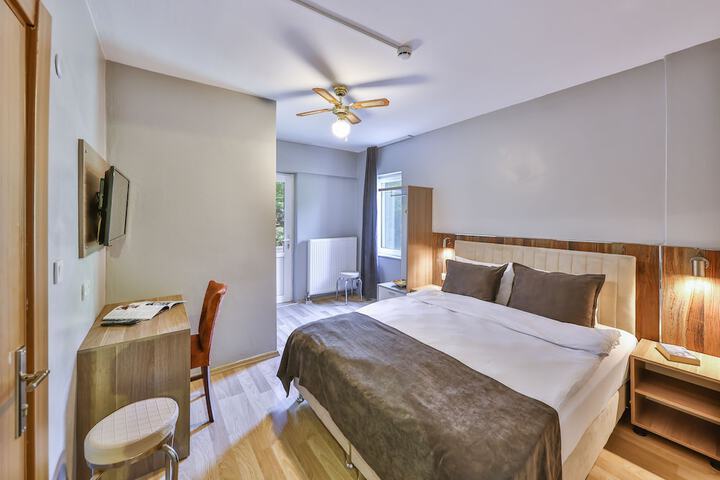Room 20 of 125