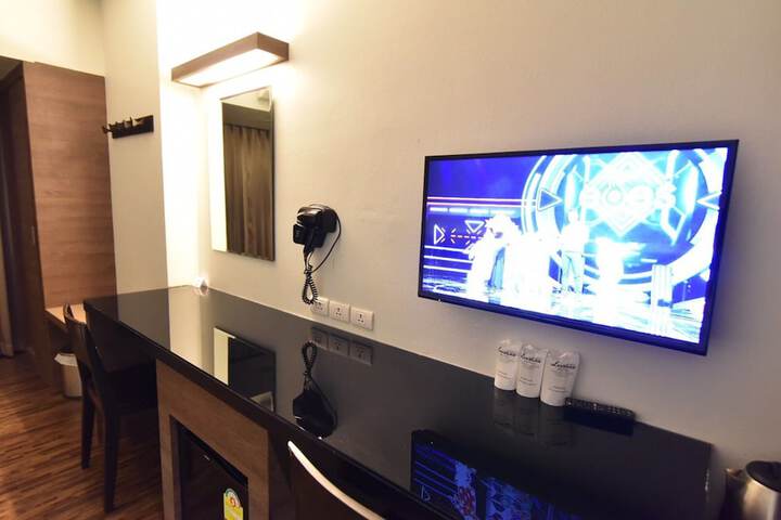 Room 25 of 50