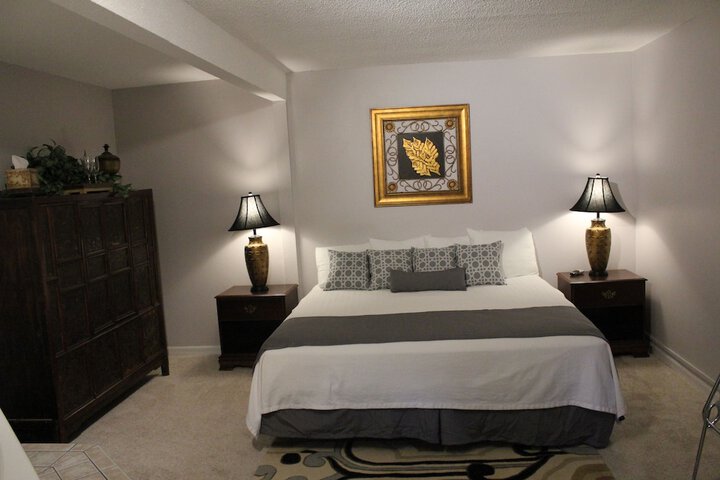 Room 52 of 219