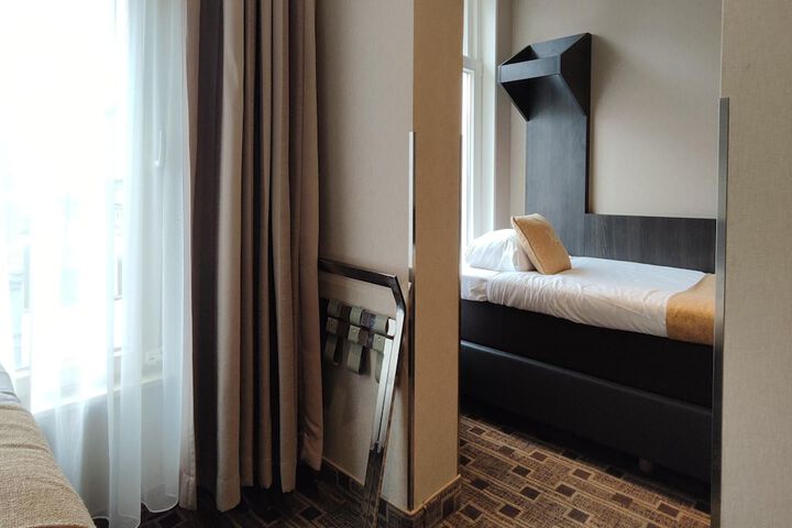 Room 29 of 54