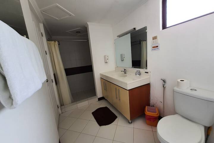 Room 15 of 42