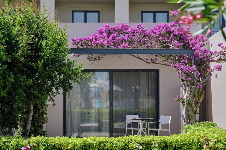 Terrace/Patio 38 of 110