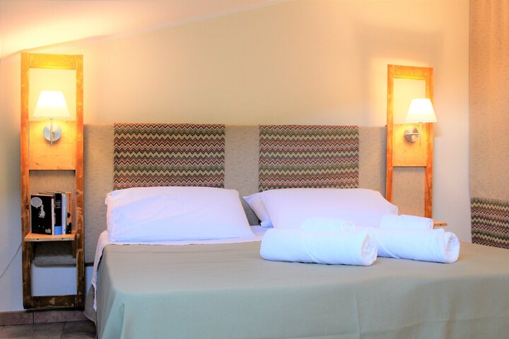Room 4 of 49