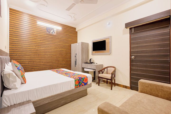 Room 21 of 37