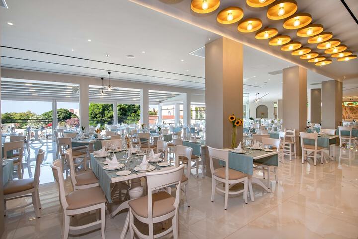 Dining 124 of 156
