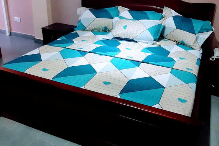 Room 14 of 25