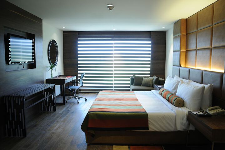 Room 7 of 62
