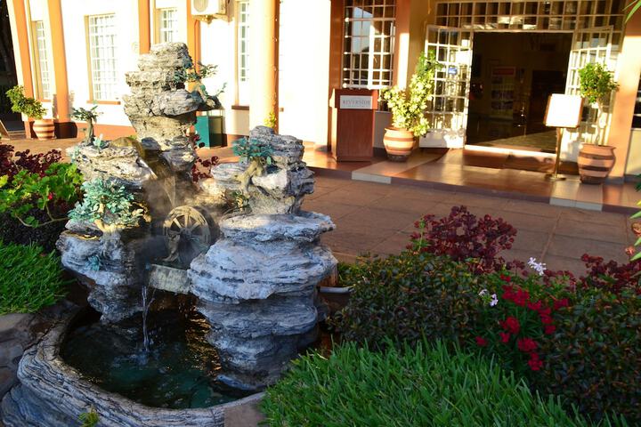 Hotel Exterior 63 of 71
