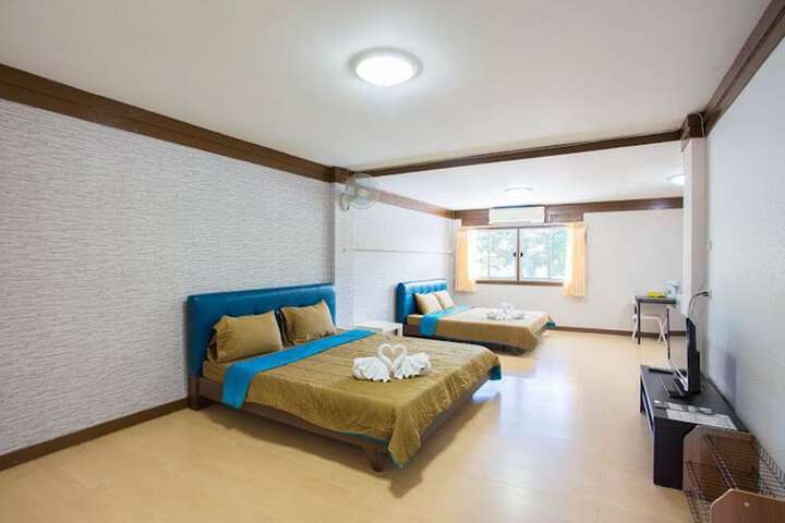 Room 19 of 22