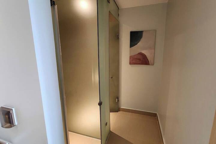 Room 42 of 67