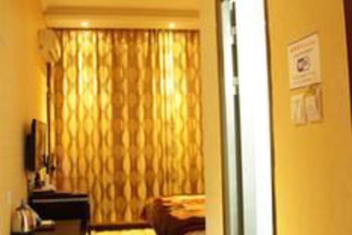 Room 46 of 62