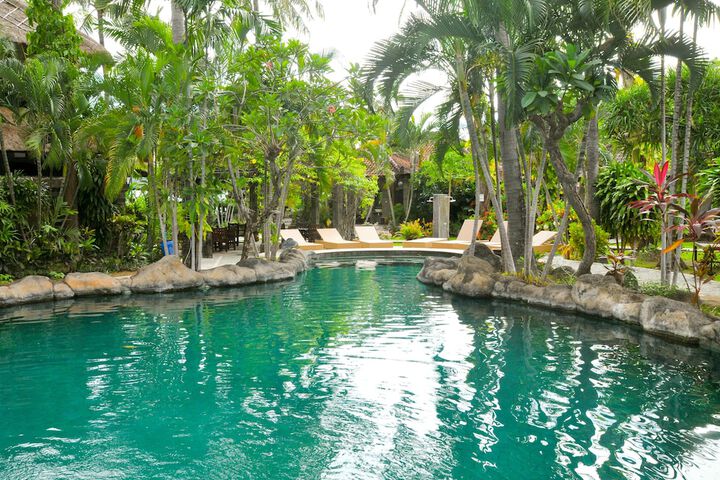 Pools & Facilities