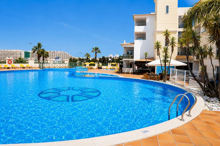 Hotel with Pool