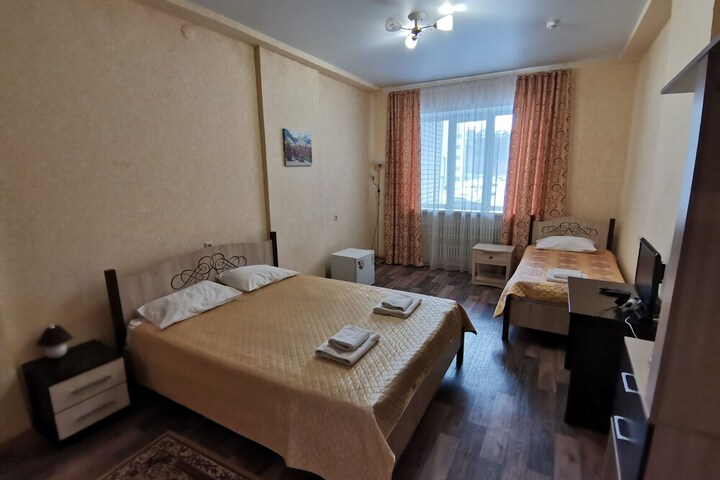 Room 3 of 34