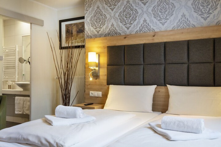 Room 63 of 140